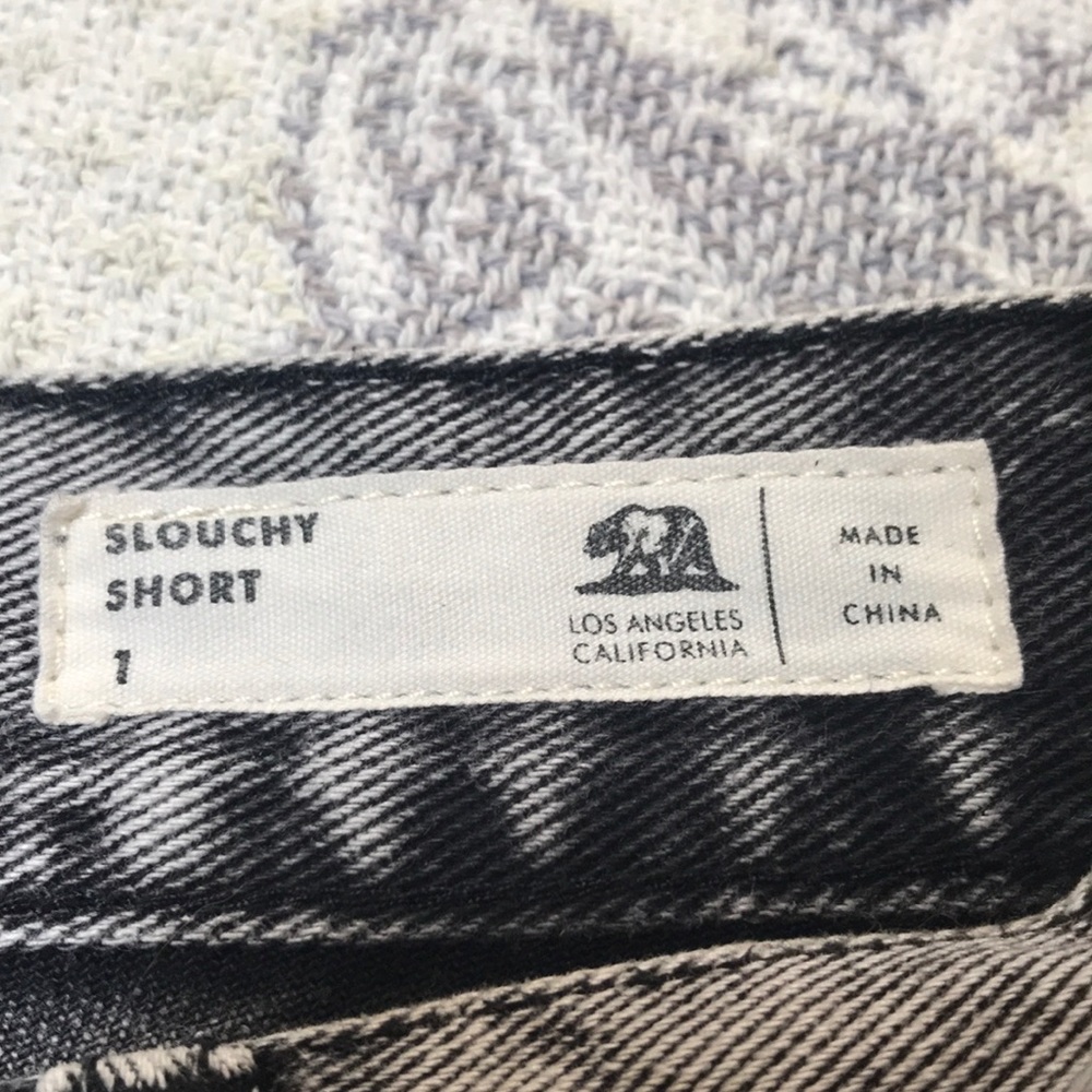 Bullhead Denim distressed denim shorts - Picture 4 of 7